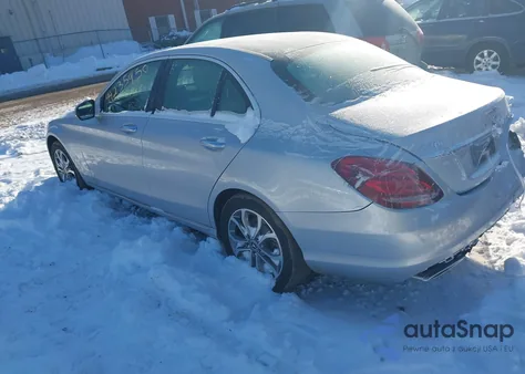 2018 Mercedes-Benz C 300 4Matic из США, поврежденный, VIN WDDWF4KB1JR388616